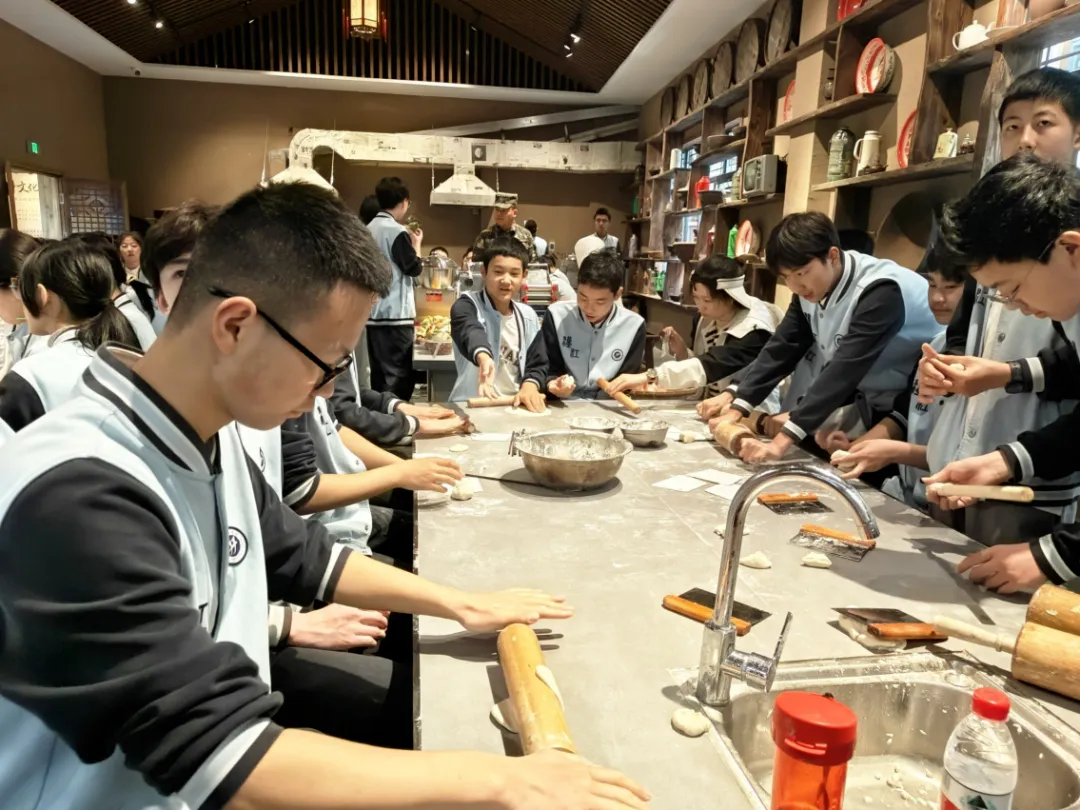 【融创课程】"行田致知，神韵农耕“——汉江实验学校八年级研学活动